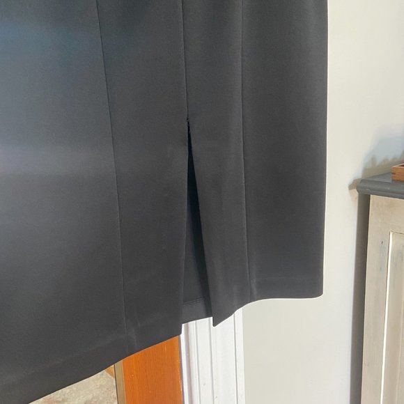 New York & Company Stretch High-Waisted Pencil Skirt in Black [10] - Picture 7 of 7